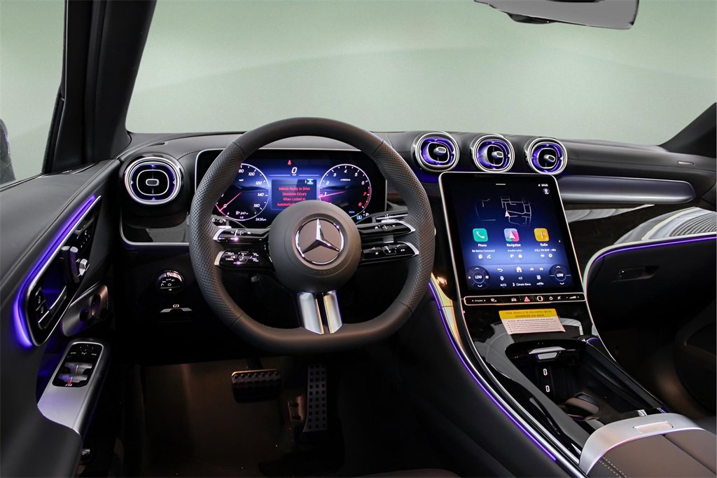 Used 2025 Mercedes-Benz GLC 300 image 15