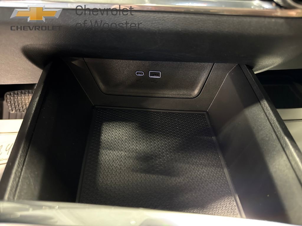 Used 2025 Chevrolet Equinox ACTIV image 17