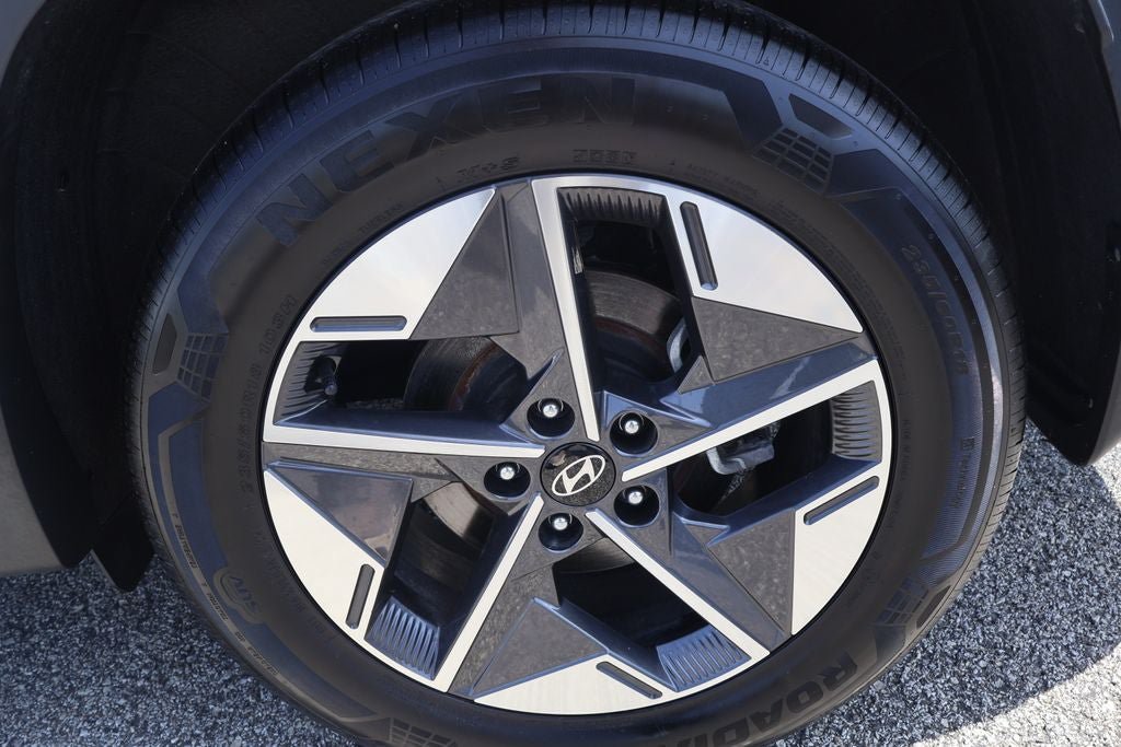 Used 2025 Hyundai Tucson SEL AWD/4WD image 12
