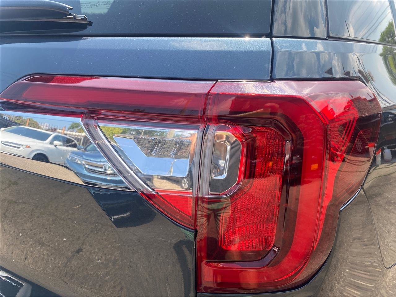 Used 2020 GMC Acadia SLE w/ Driver Convenience Package AWD/4WD image 19