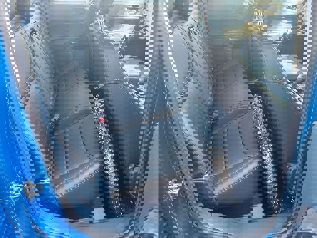 New 2025 Ford Maverick Lobo image 14