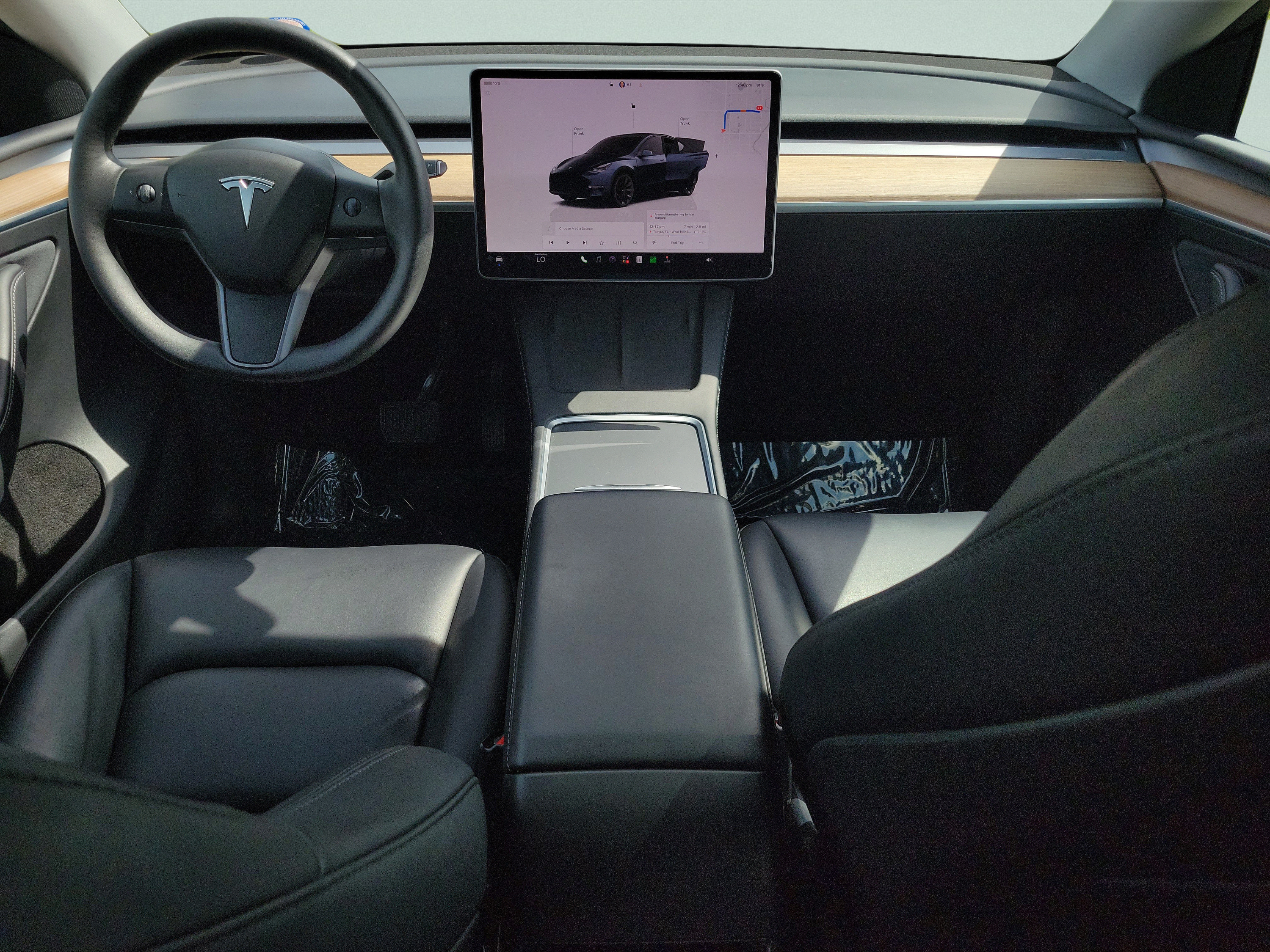 Used 2024 Tesla Model Y Long Range RWD image 16