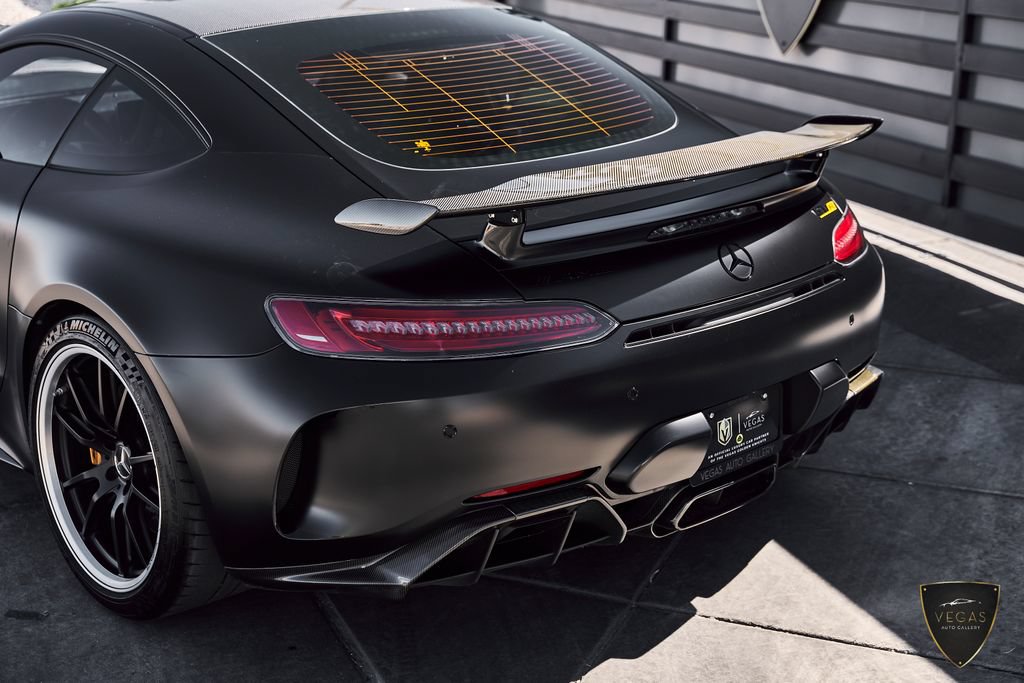 Used 2018 Mercedes-Benz AMG GT R image 8