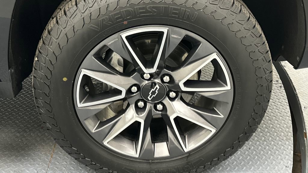 Used 2021 Chevrolet Tahoe Z71 image 22