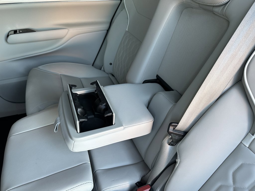 Used 2025 Volvo EX90 Plus image 31