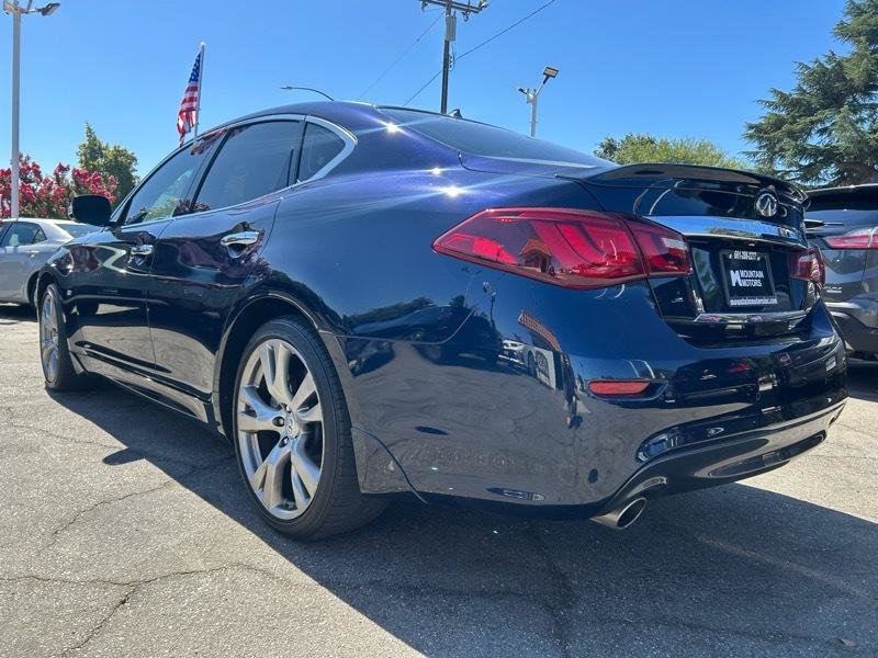 Used 2016 INFINITI Q70 3.7 w/ Sport Package RWD image 5