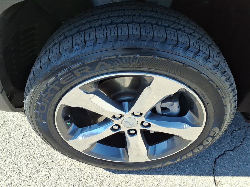 Used 2022 Jeep Grand Cherokee L Limited w/ Trailer Tow Group (B) image 10