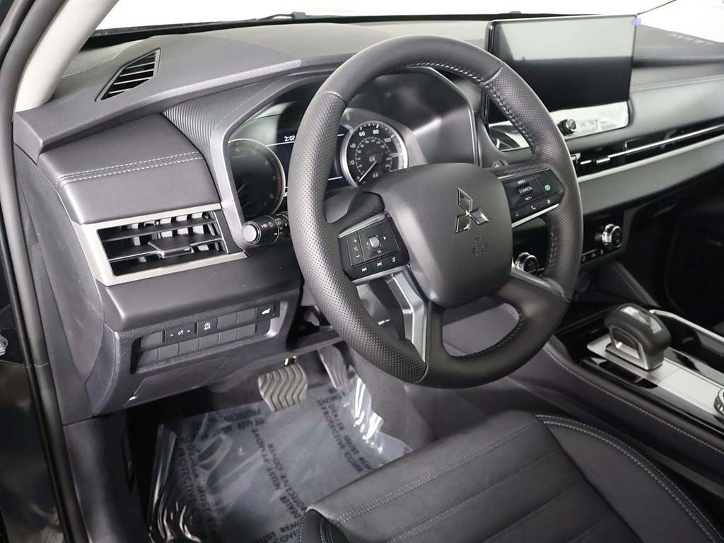New 2026 Mitsubishi Outlander SE FWD image 27