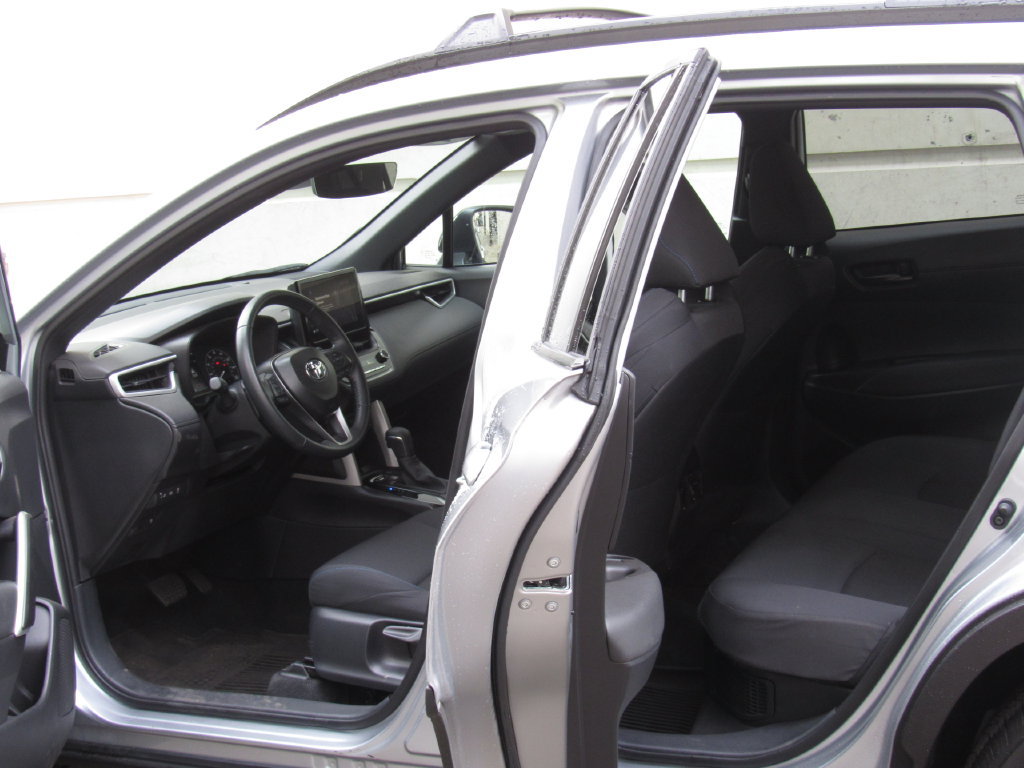 Certified 2025 Toyota Corolla Cross AWD Hybrid w/ Moonroof Package image 12