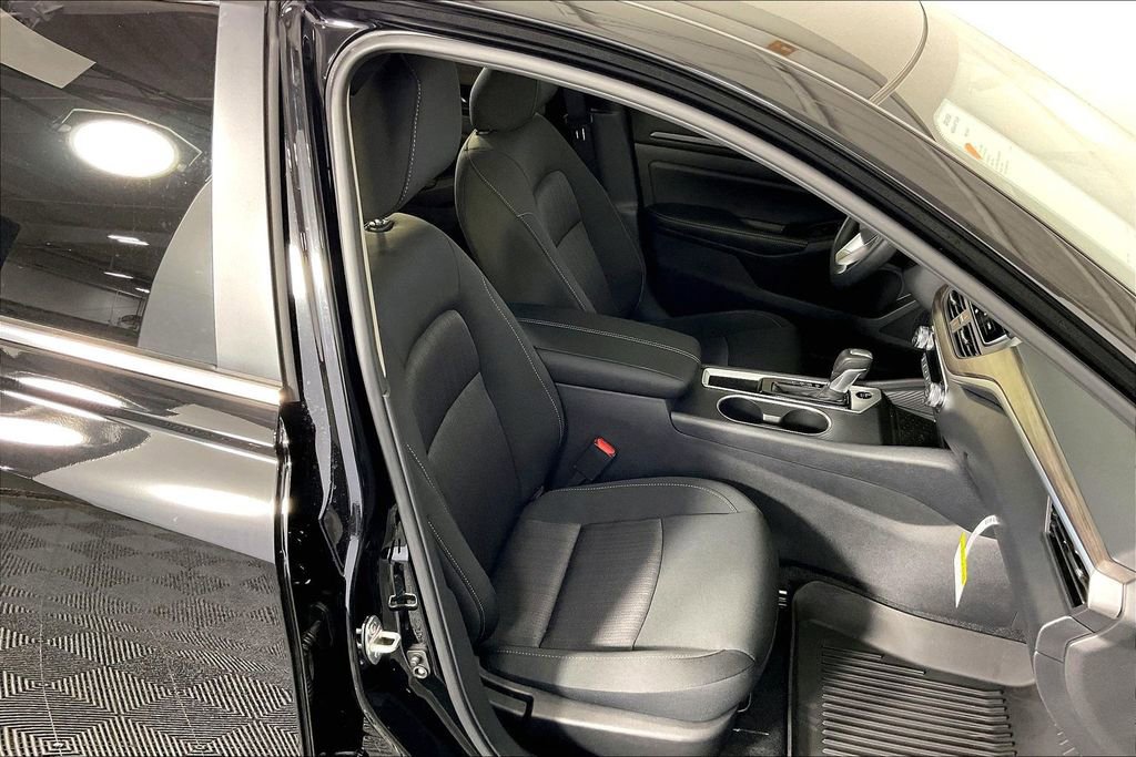 New 2026 Nissan Altima 2.5 SV w/ SV Special Edition Package FWD image 43