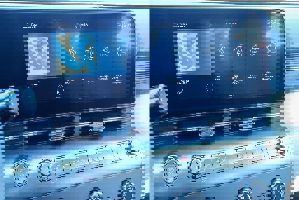 New 2026 Hyundai Kona SE image 3