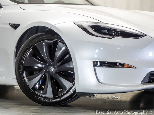 Used 2024 Tesla Model S image 3