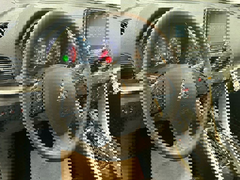 New 2026 Mitsubishi Eclipse Cross LE image 10