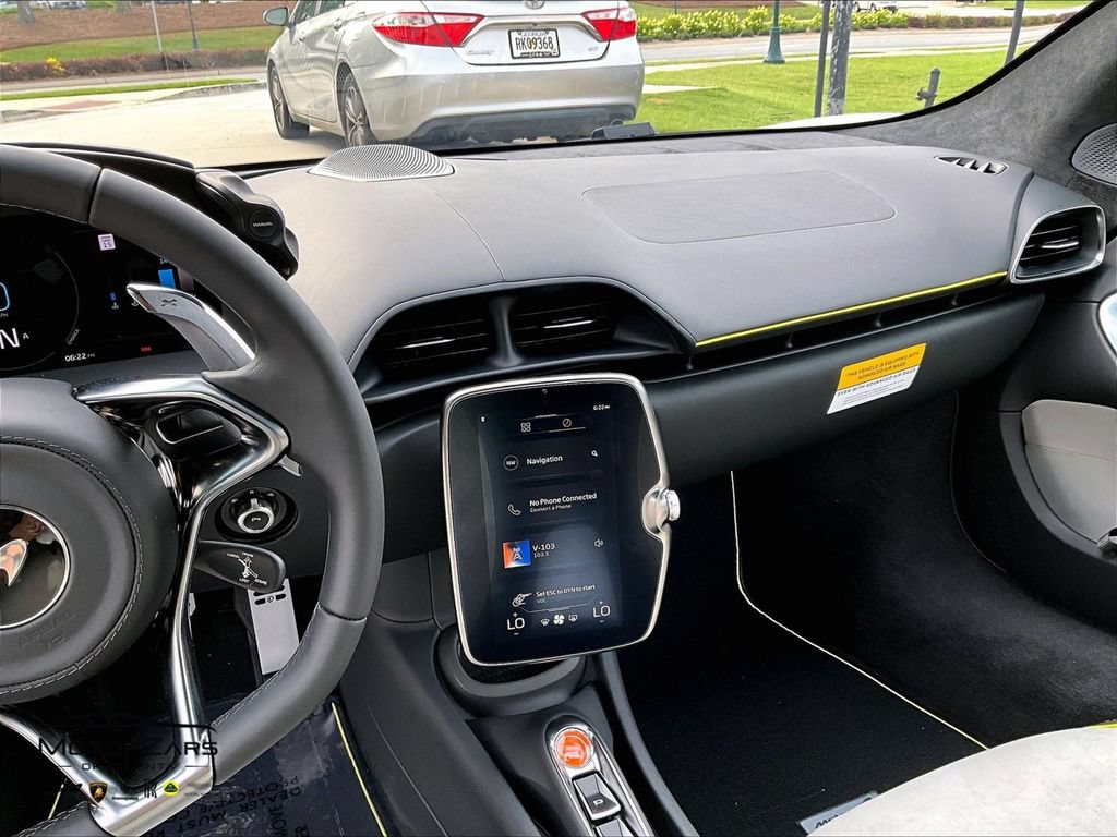 New 2026 McLaren Artura RWD image 7