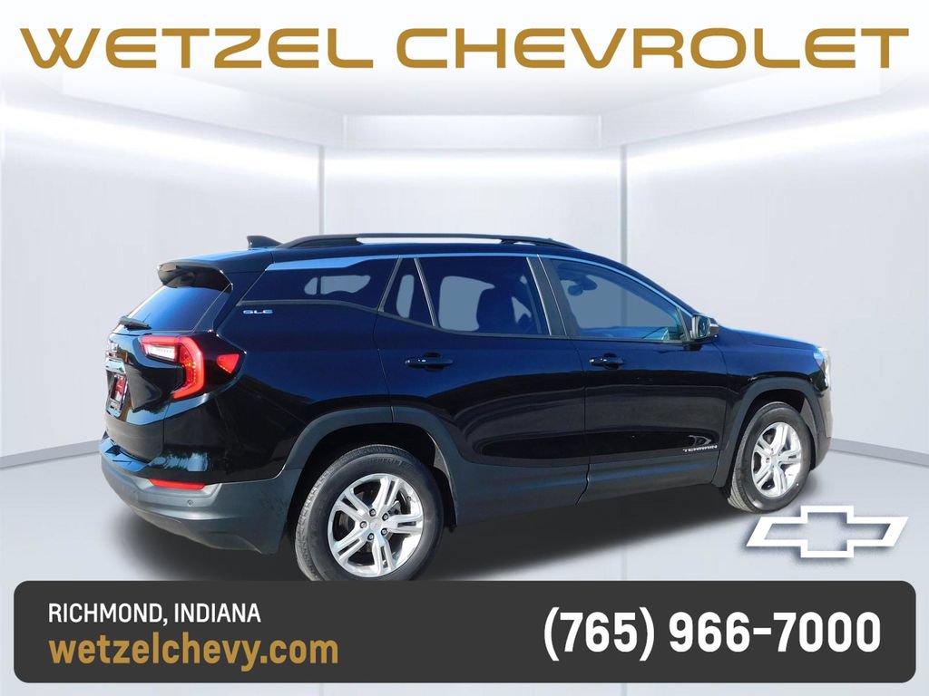 Used 2023 GMC Terrain SLE w/ Driver Convenience Package FWD video 3