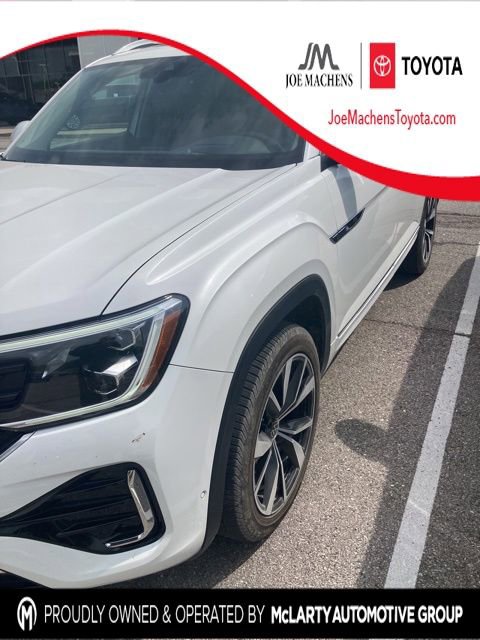 Used 2024 Volkswagen Atlas SEL Premium R-Line AWD/4WD image 1