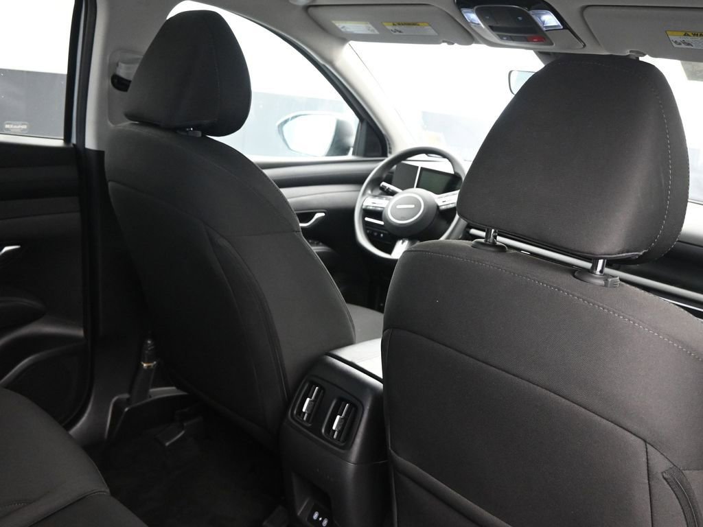 Used 2025 Hyundai Tucson SEL FWD image 15