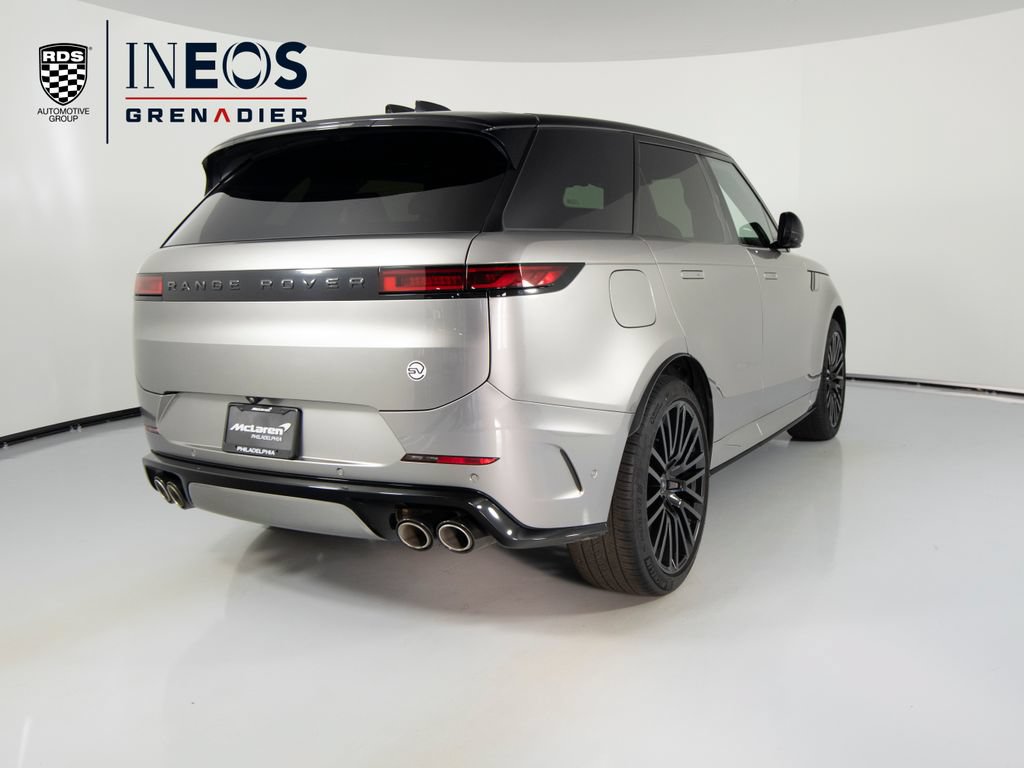 Used 2024 Land Rover Range Rover Sport AWD/4WD image 6