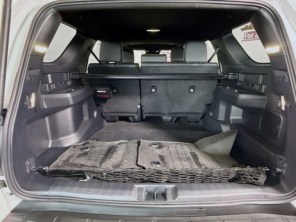 Certified 2025 Toyota 4Runner Limited AWD/4WD image 30