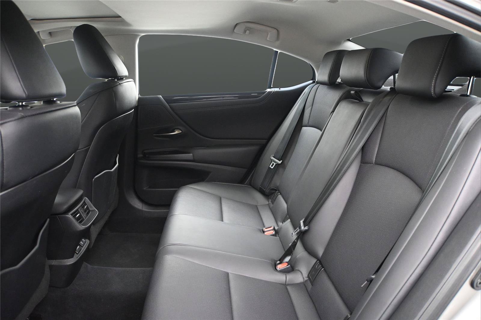 Used 2019 Lexus ES 350 FWD image 11