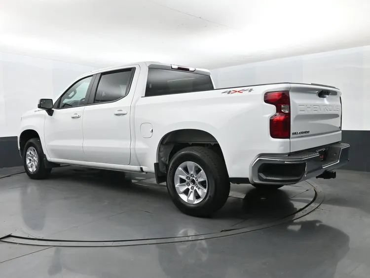 Used 2026 Chevrolet Silverado 1500 LT AWD/4WD image 9