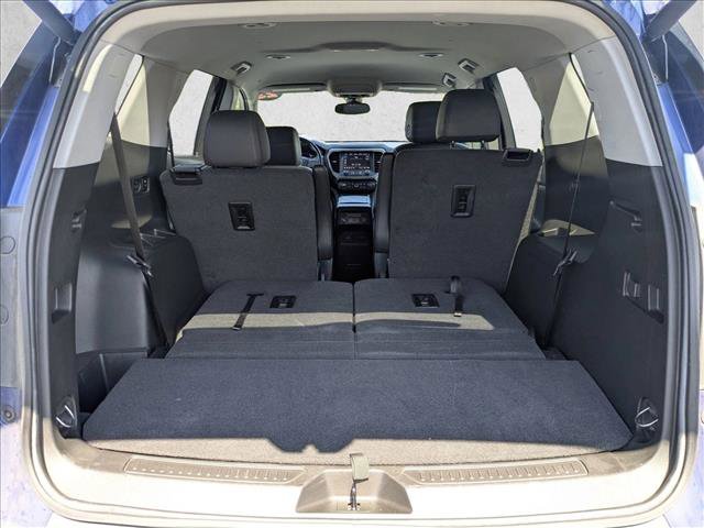 Used 2023 GMC Acadia AT4 w/ Technology Package image 6