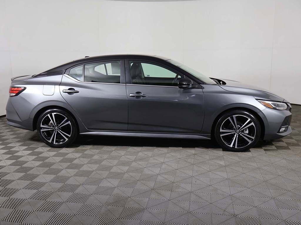 Used 2023 Nissan Sentra SR w/ SR Premium Package image 19