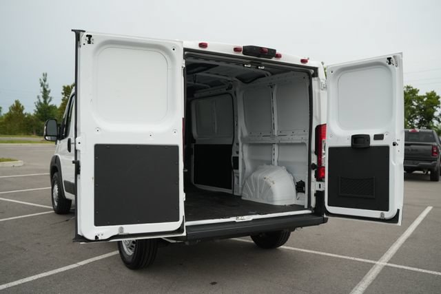 Used 2024 RAM ProMaster 3500 w/ Convenience Group FWD image 15