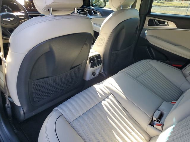 Used 2022 Genesis G70 3.3T image 12