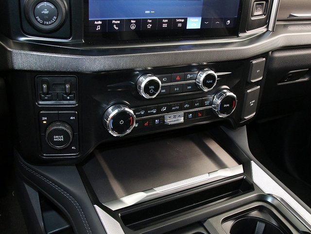 New 2026 Ford F450 Platinum image 28