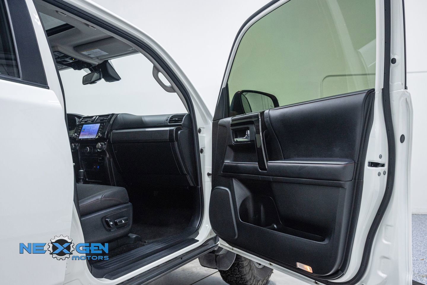 Used 2023 Toyota 4Runner TRD Off-Road Premium w/ Moonroof Package image 36