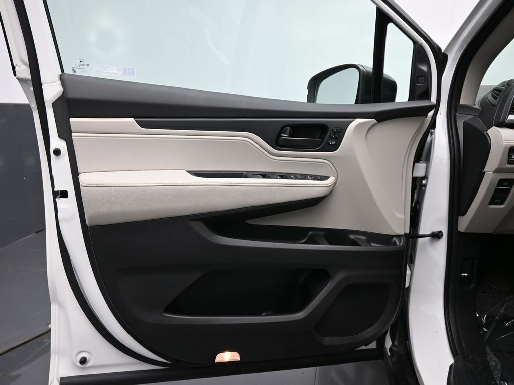 Certified 2026 Honda Odyssey EX-L image 16