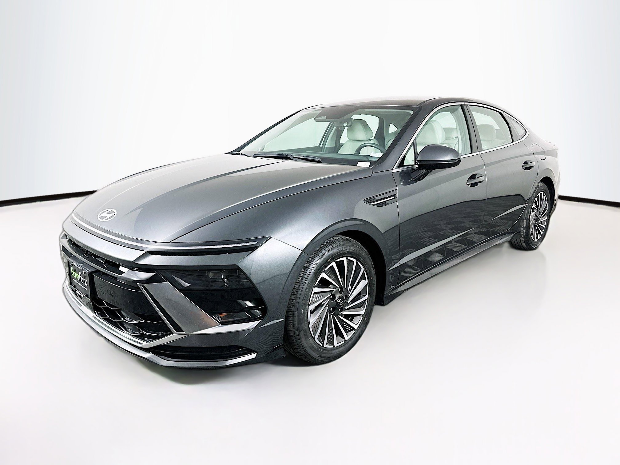 Used 2025 Hyundai Sonata SEL image 3