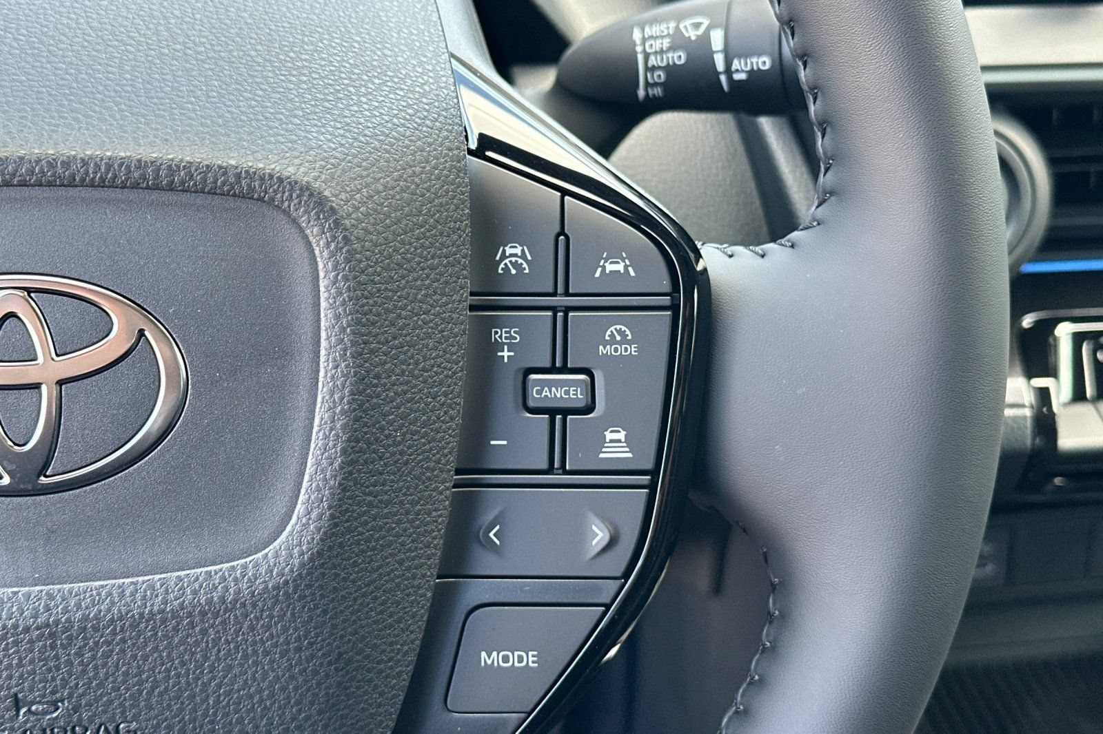 New 2027 Toyota Prius Plug-In Hybrid FWD image 28