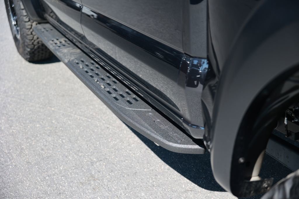 Used 2025 Ford F150 Raptor image 16