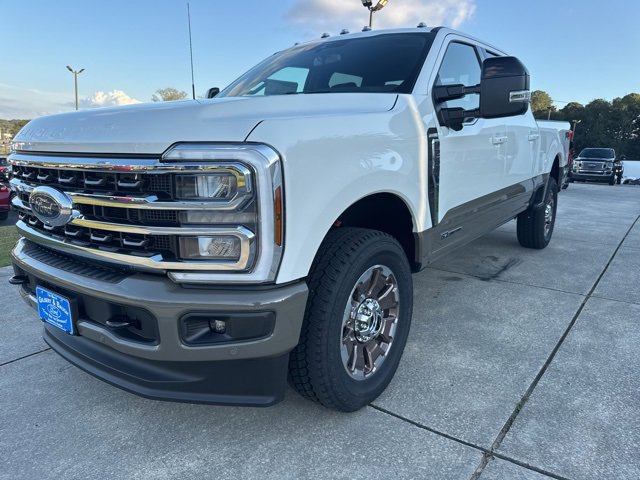 New 2026 Ford F250 King Ranch w/ FX4 Off-Road Package image 3