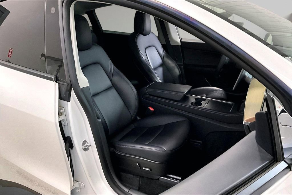 Used 2022 Tesla Model Y Performance AWD/4WD image 28