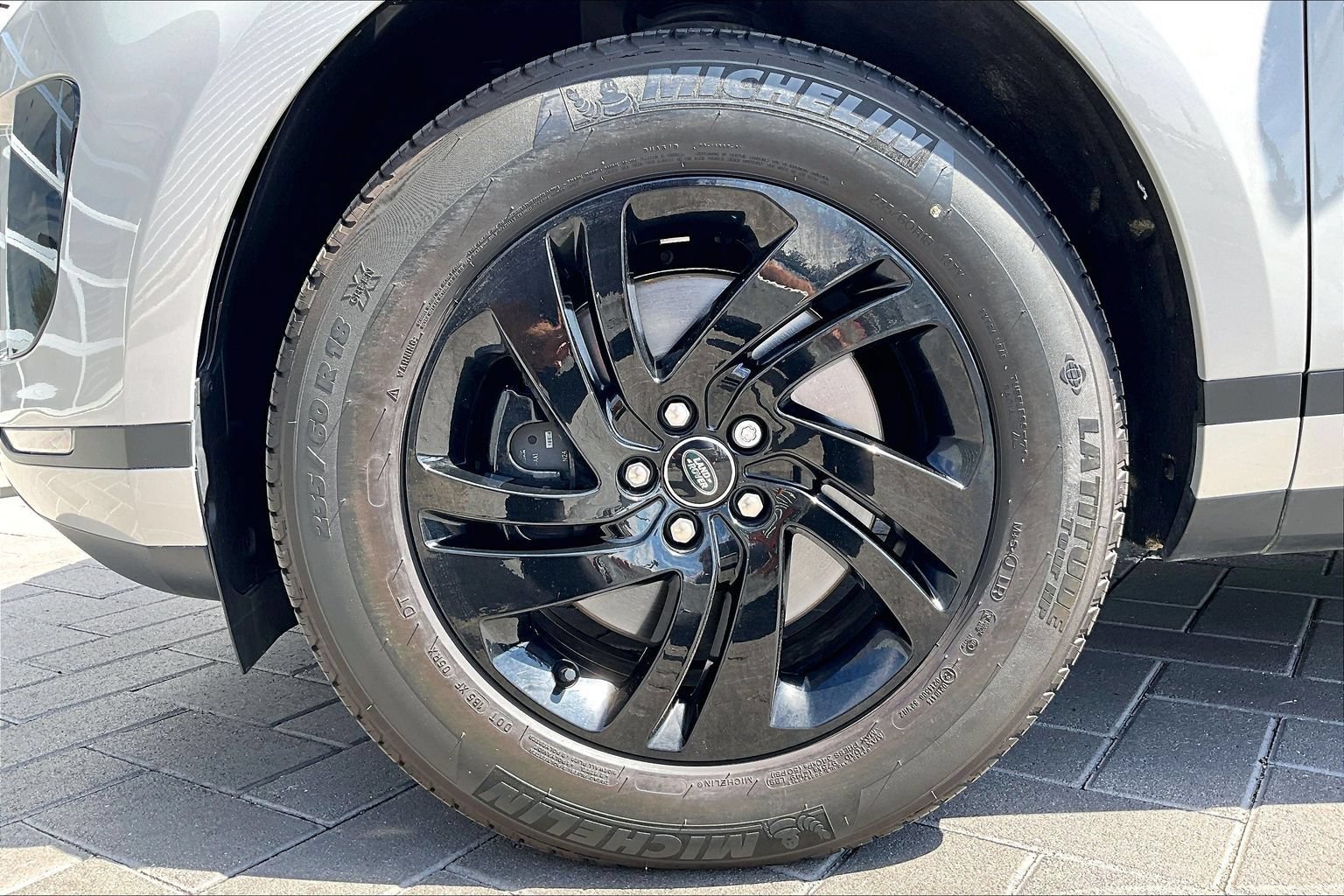 Certified 2026 Land Rover Range Rover Evoque S AWD/4WD image 9