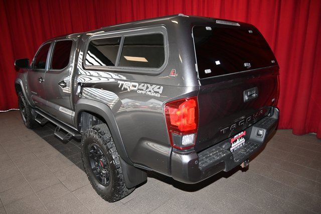 Used 2018 Toyota Tacoma TRD Off-Road image 9