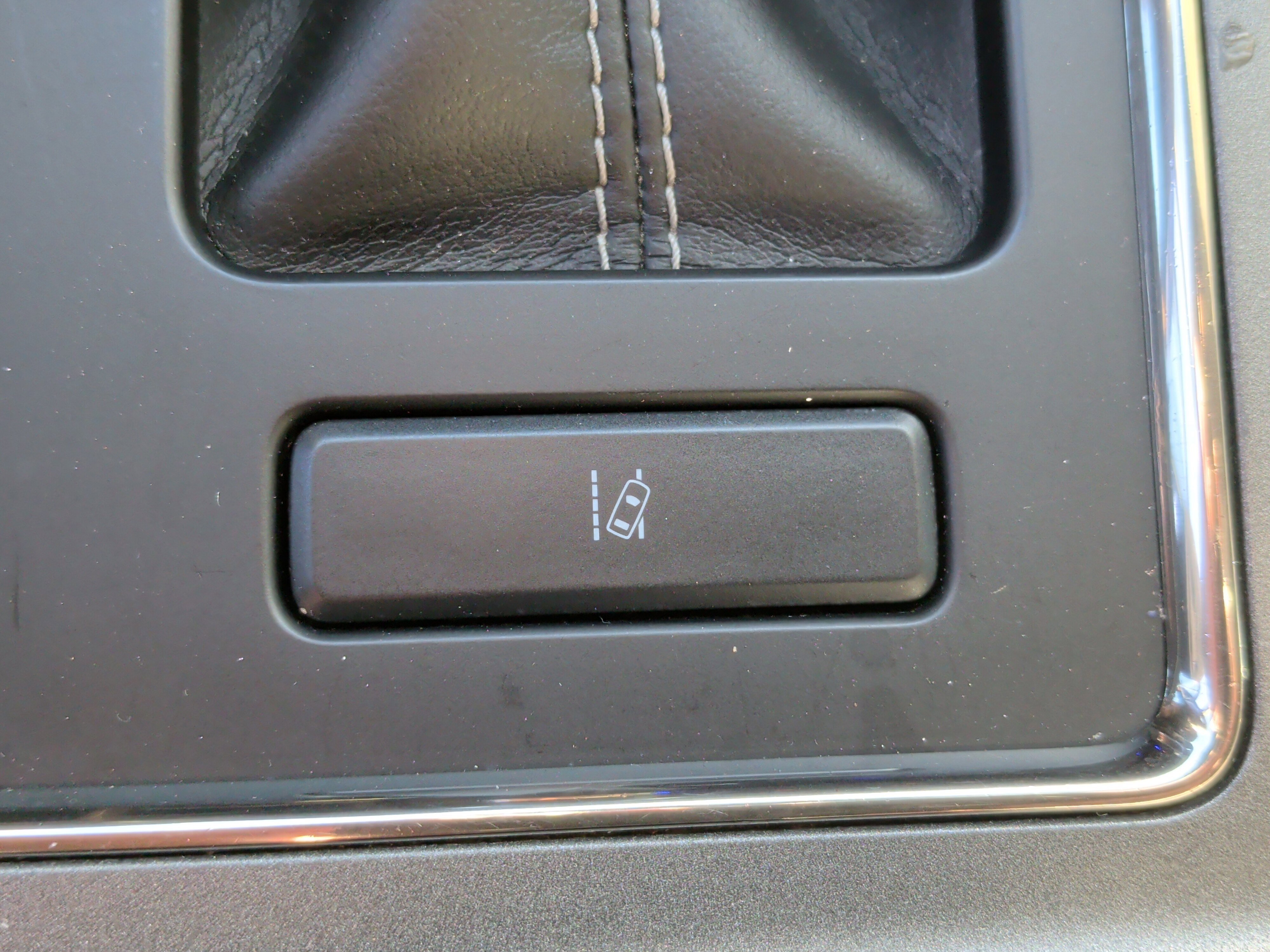 Used 2019 Ford F150 Raptor w/ Equipment Group 802A Luxury image 36