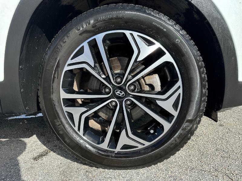 Used 2019 Hyundai Santa Fe AWD image 13