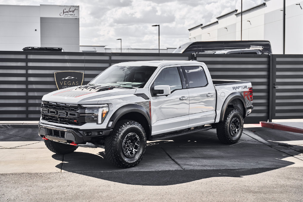 Used 2026 Ford F150 Raptor w/ Equipment Group 803A Raptor R AWD/4WD image 5