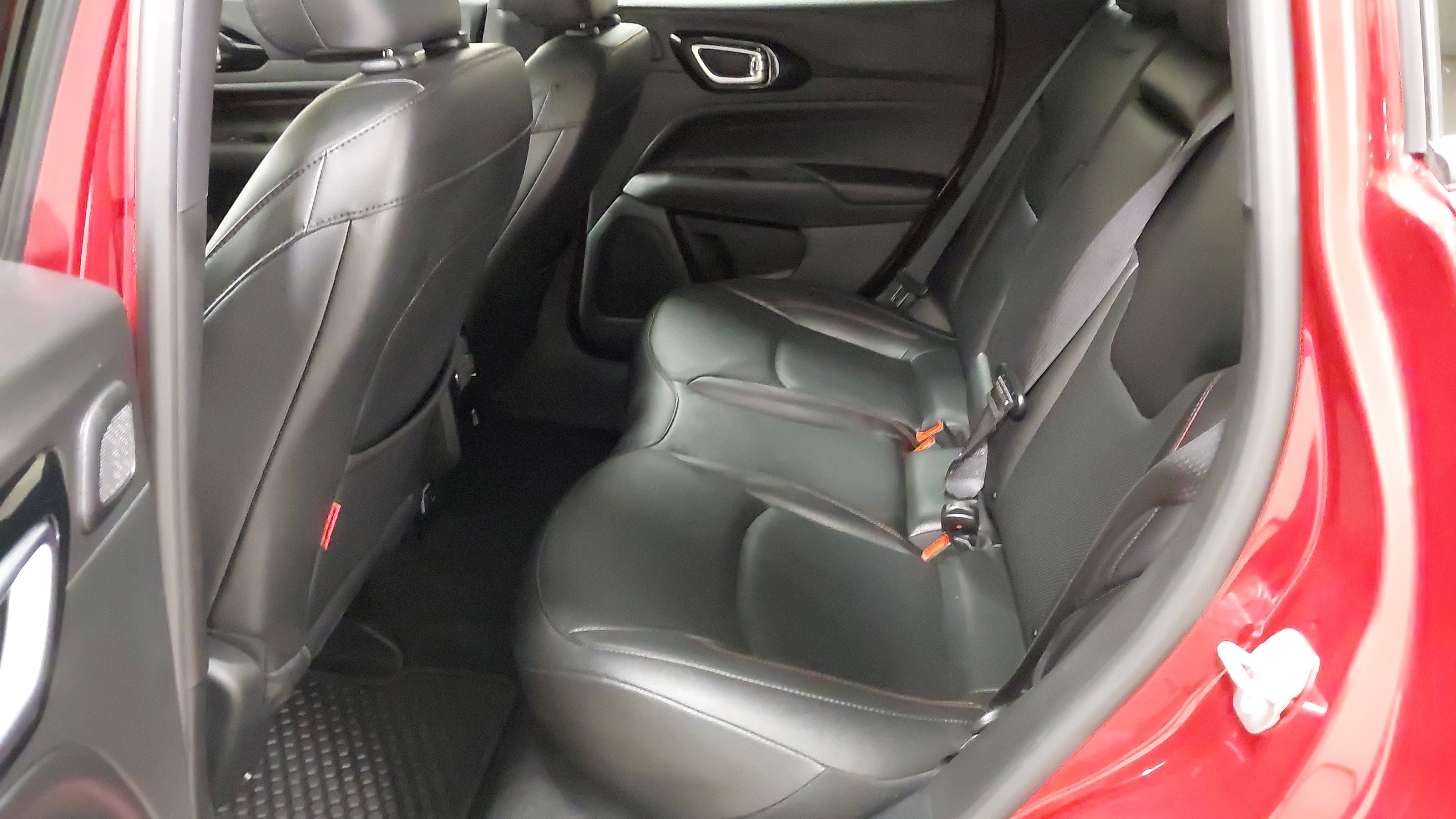 Used 2025 Jeep Compass Trailhawk w/ Trailhawk Elite Group AWD/4WD image 38