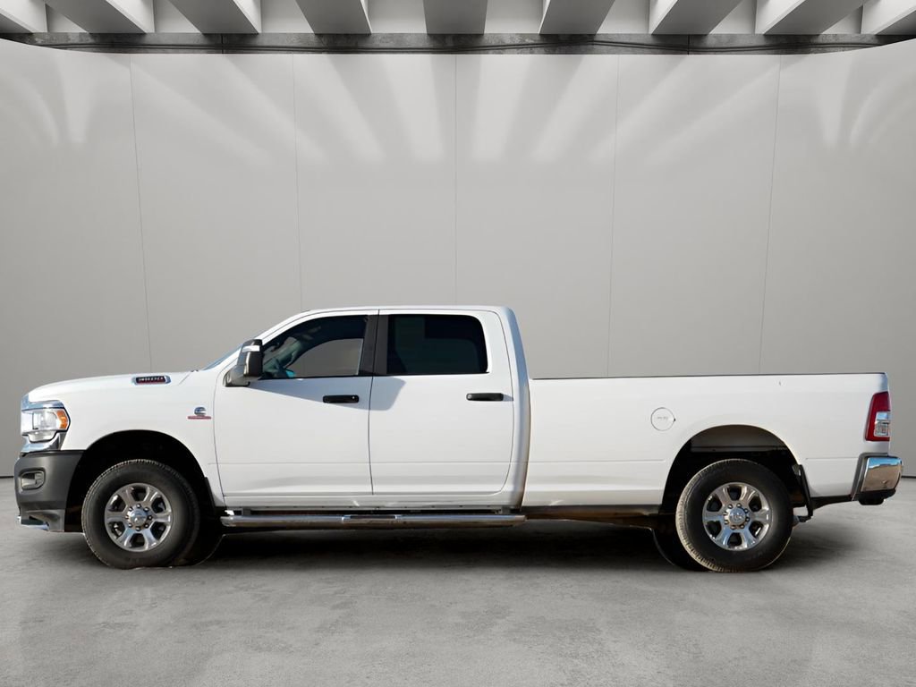 Used 2024 RAM 3500 Big Horn image 2