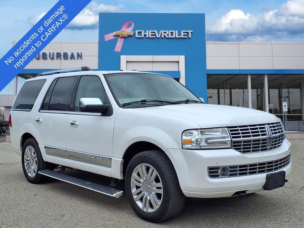 Used 2014 Lincoln Navigator Base image 3