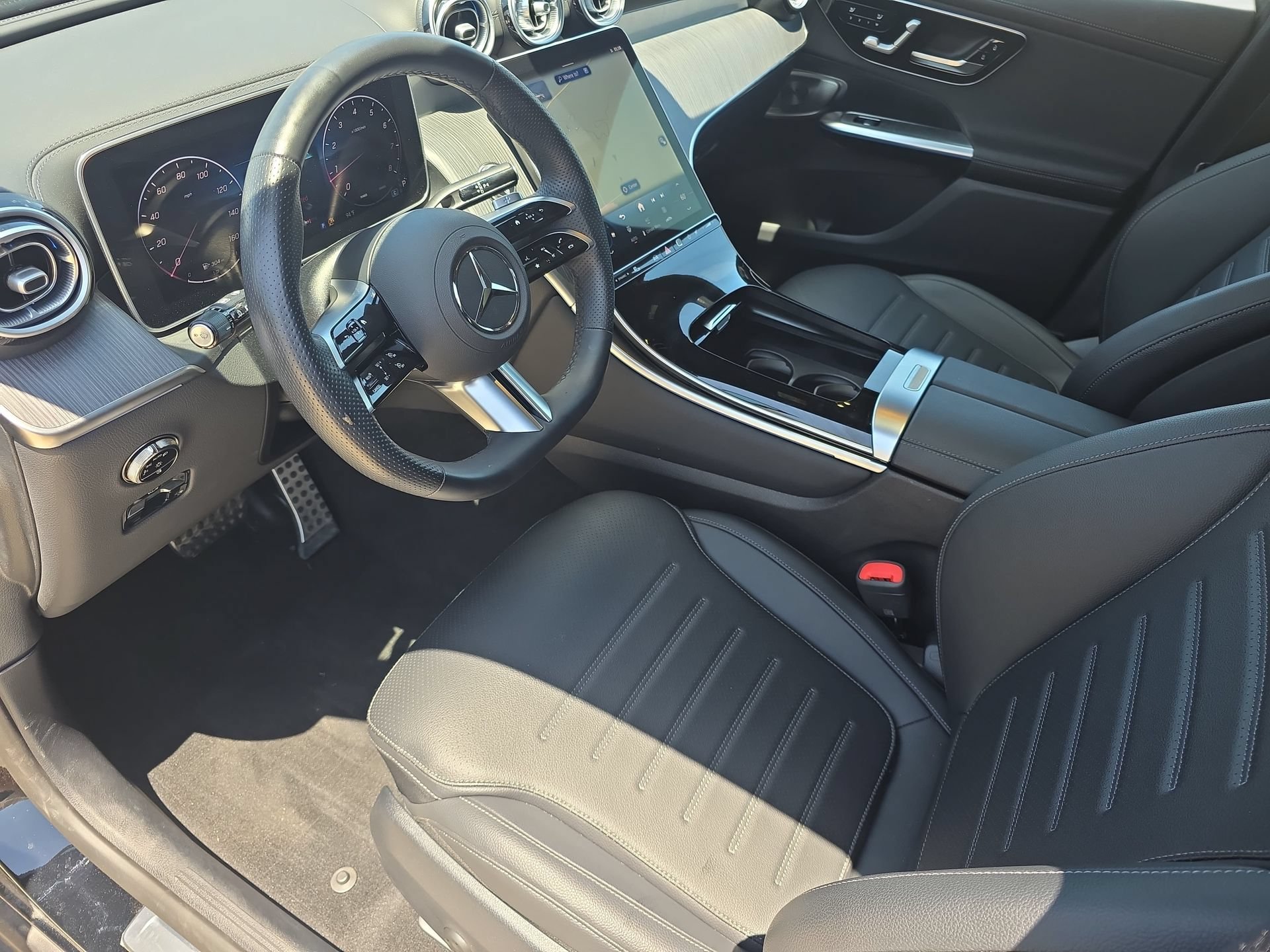 Certified 2025 Mercedes-Benz GLC 300 4MATIC image 16