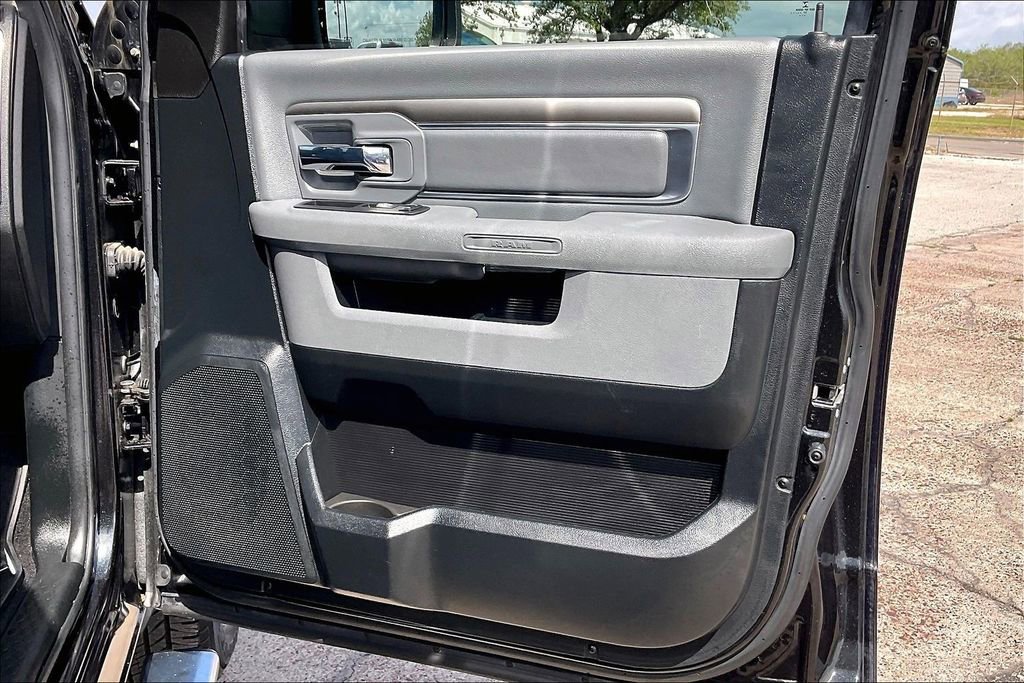 Used 2018 RAM 1500 Lone Star image 29