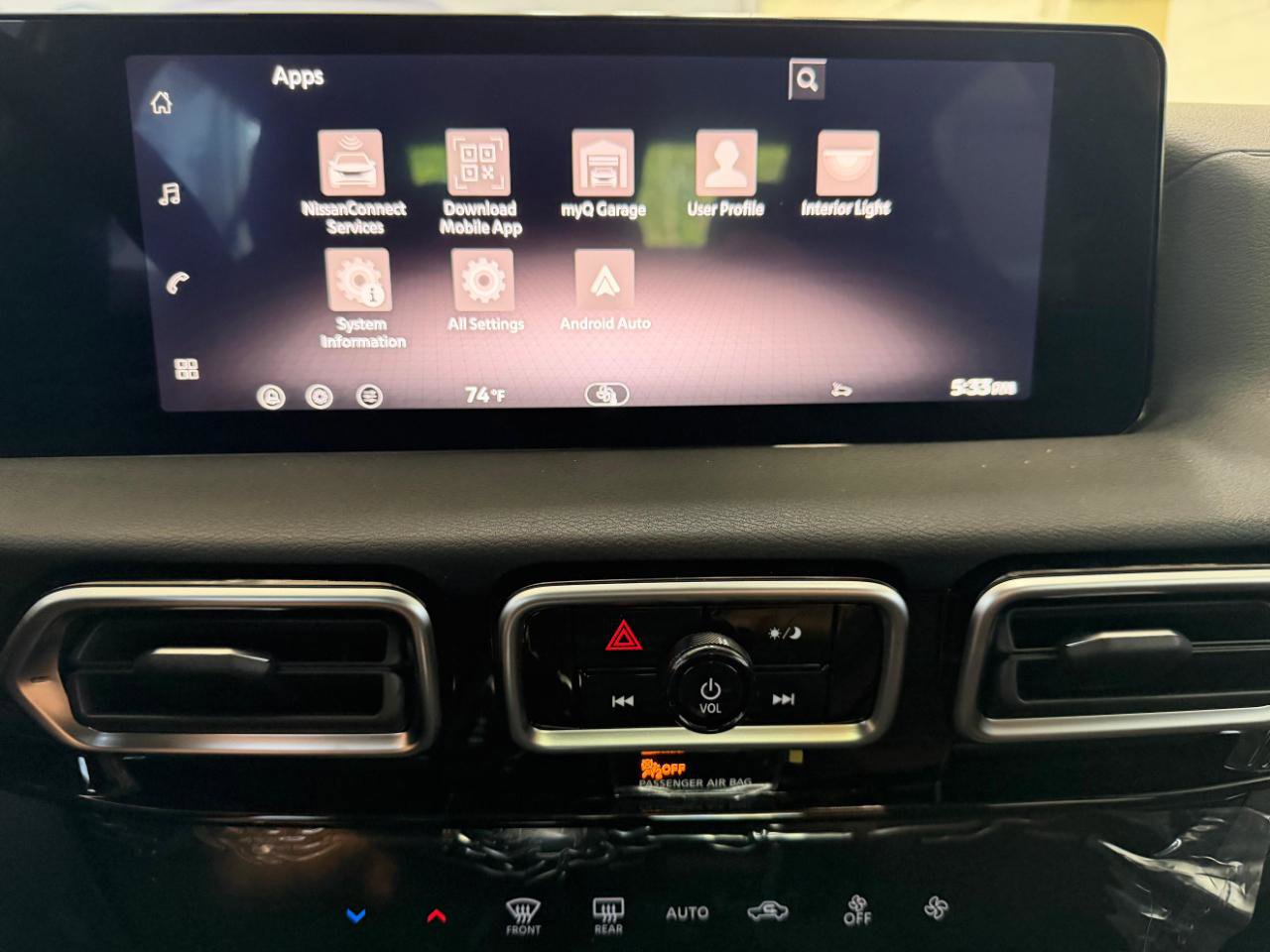 Used 2026 Nissan Sentra SR w/ Floor Mat Package FWD image 39