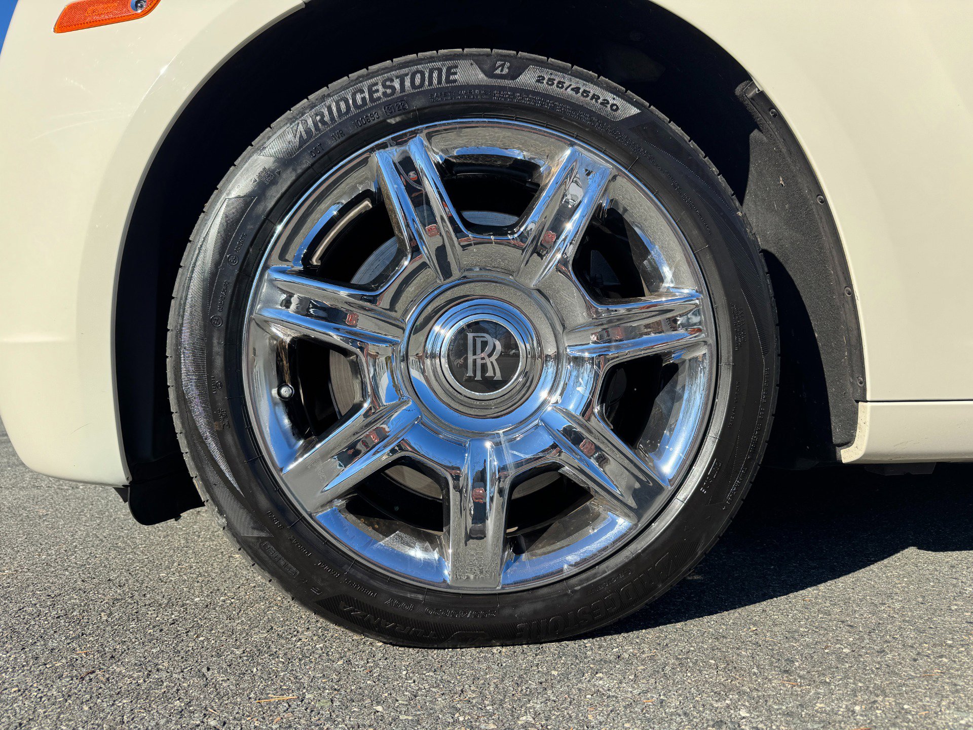 Used 2013 Rolls-Royce Ghost image 78