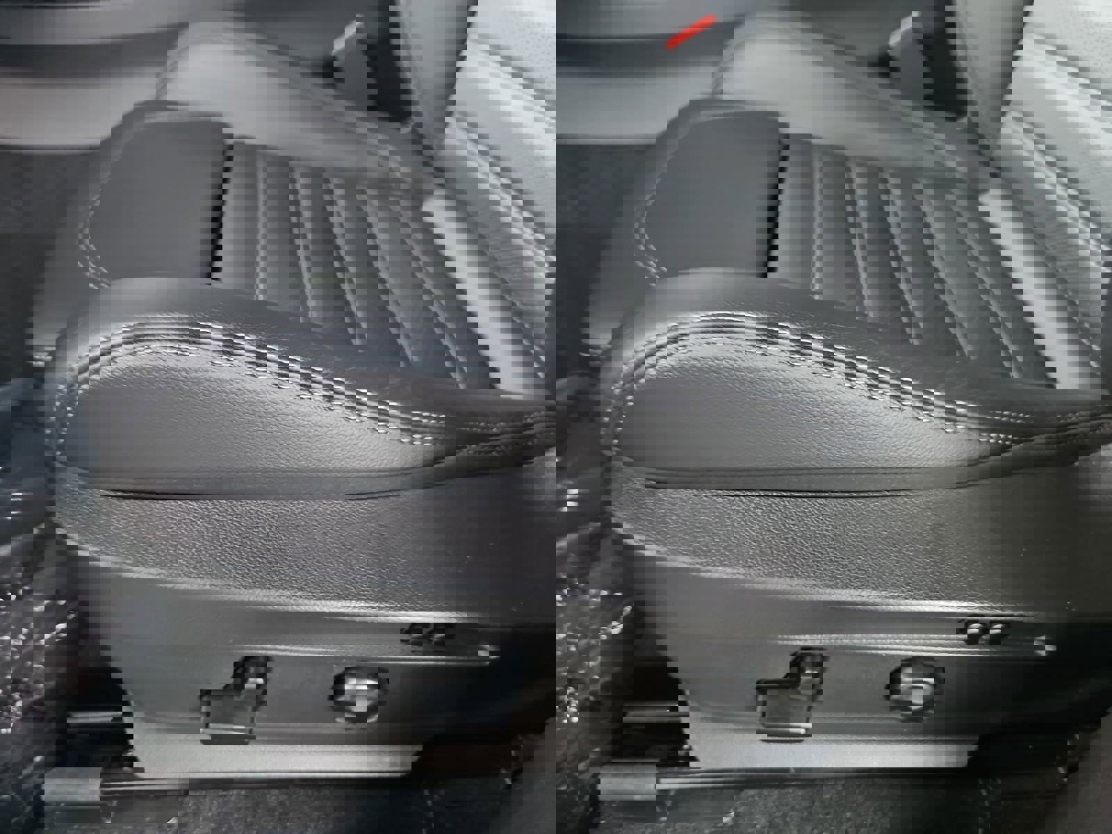 Used 2024 Alfa Romeo Stelvio Veloce image 30